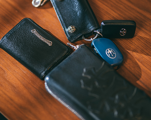 クロムハーツの革小物