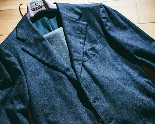 セミナーラのジャケット